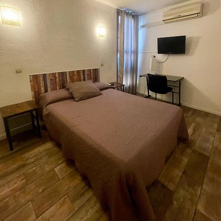 Hotel Alexander Perpignan Luaran gambar
