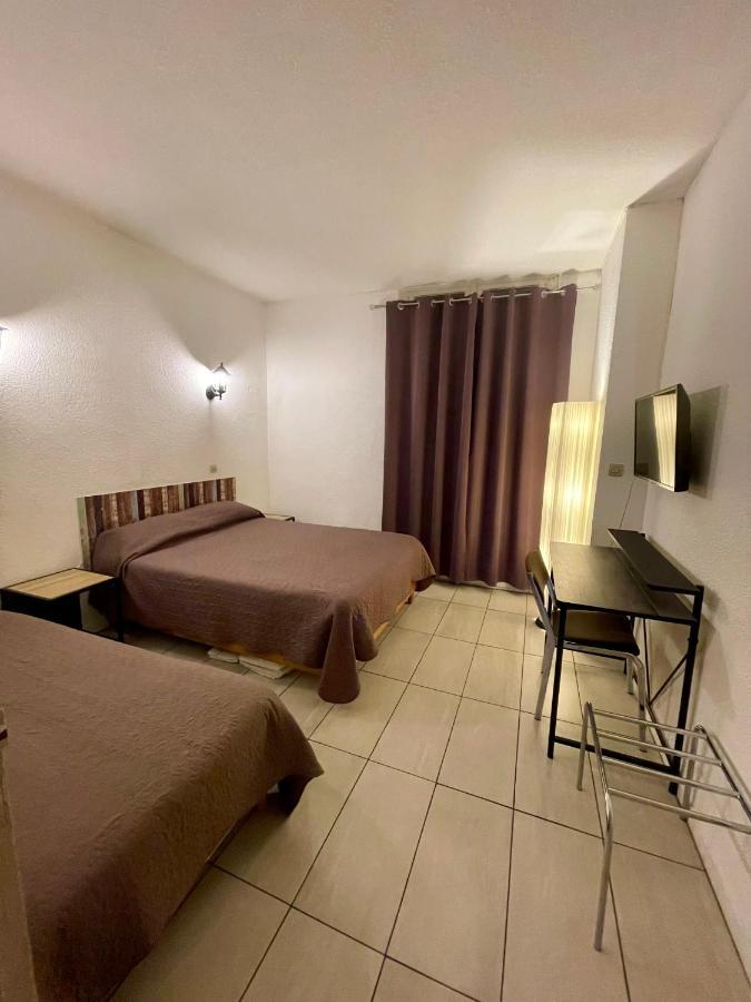Hotel Alexander Perpignan Luaran gambar
