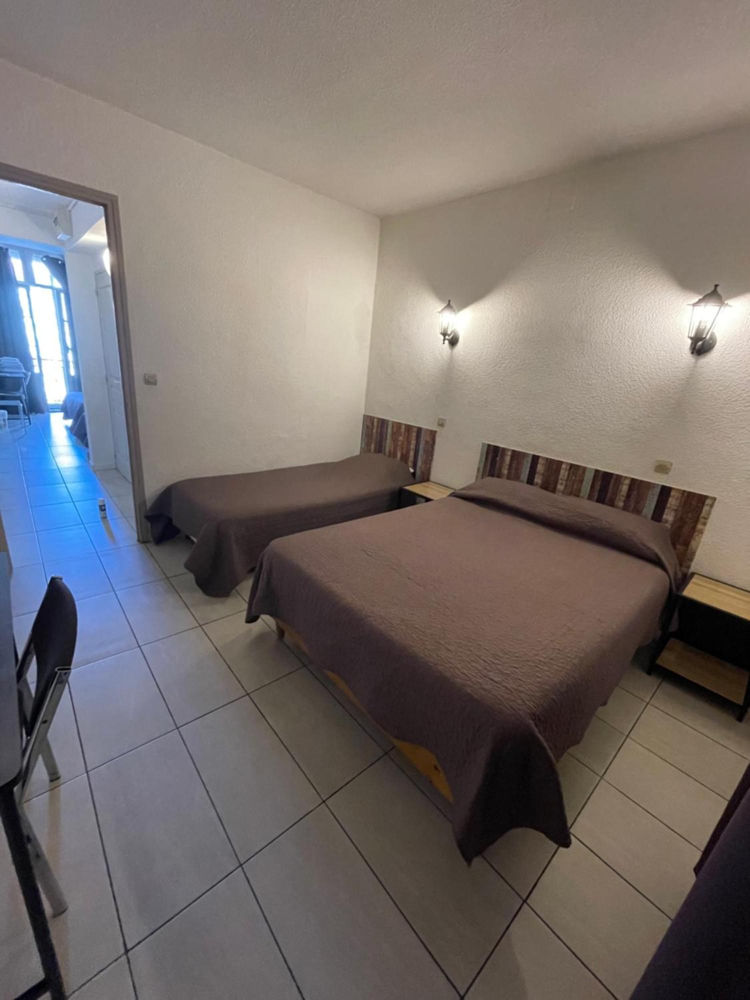 Hotel Alexander Perpignan Luaran gambar