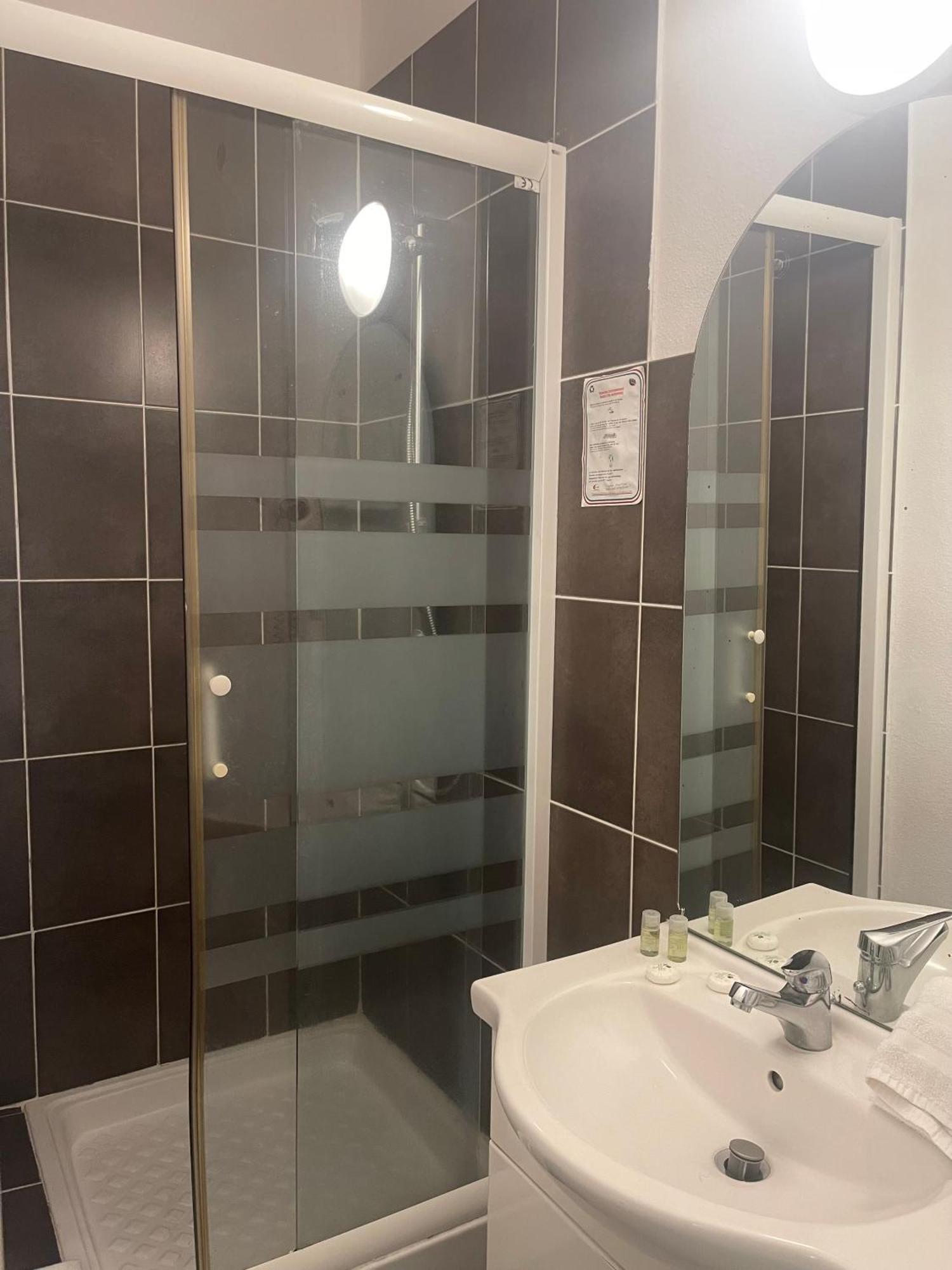 Hotel Alexander Perpignan Luaran gambar