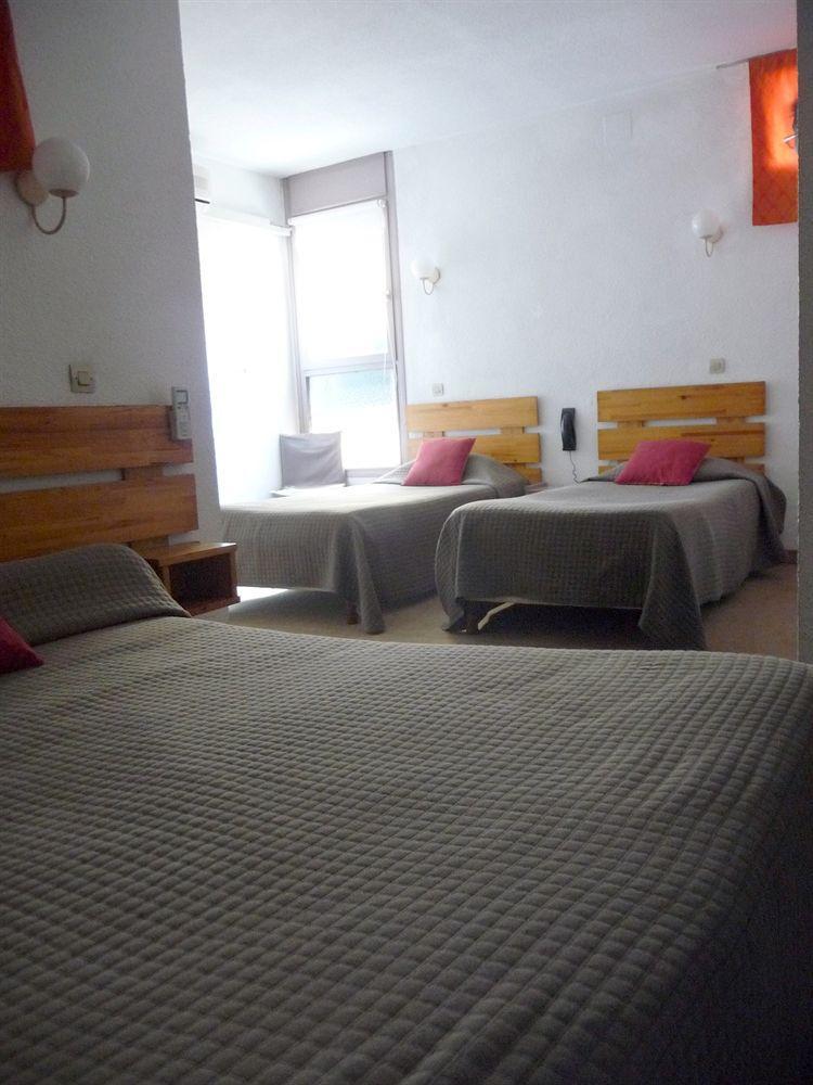 Hotel Alexander Perpignan Luaran gambar