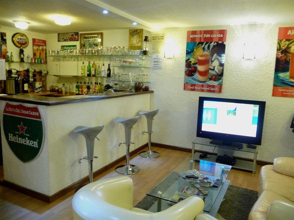 Hotel Alexander Perpignan Luaran gambar
